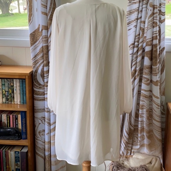 Off White Belted Shift Dress - Picture 2 of 5